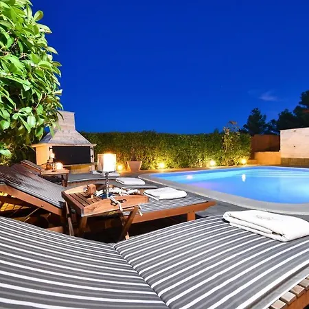 Villa 4* Carina With Heated Pool Pridraga