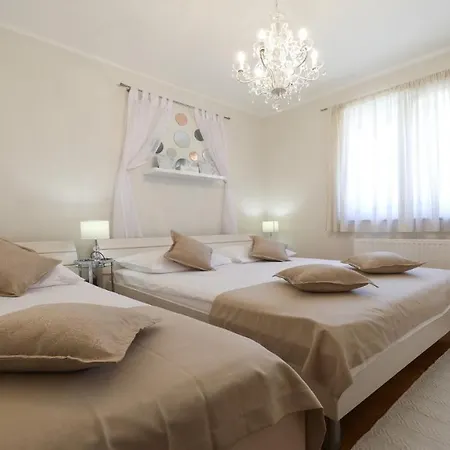 Villa 4* Carina With Heated Pool Pridraga