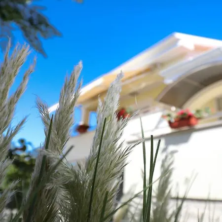 4* Carina With Heated Pool Pridraga