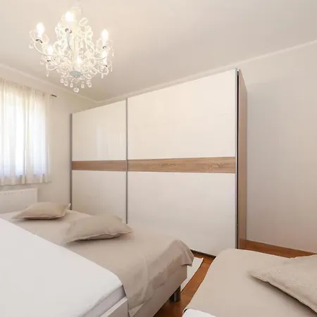 Villa 4* Carina With Heated Pool Pridraga