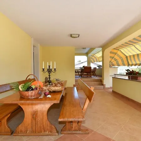 Vila 4* Carina With Heated Pool