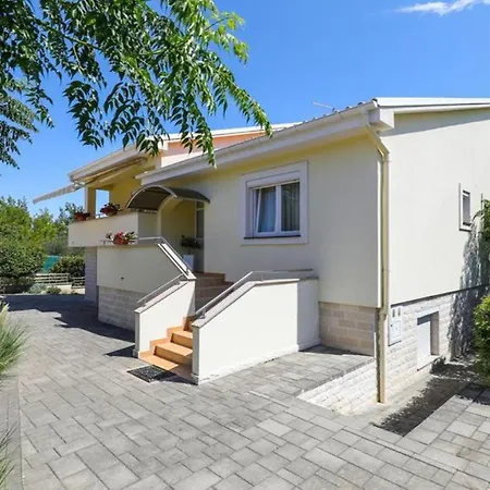 4* Carina With Heated Pool * Pridraga